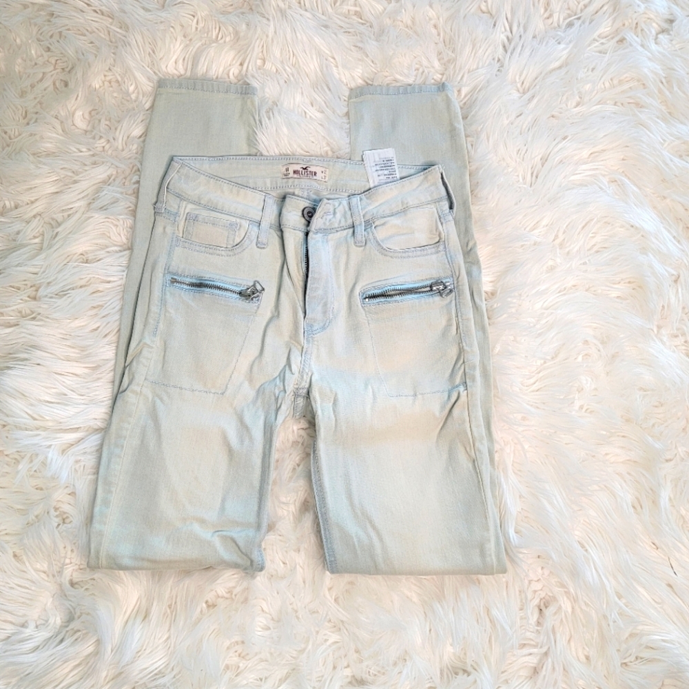 Hollister pants